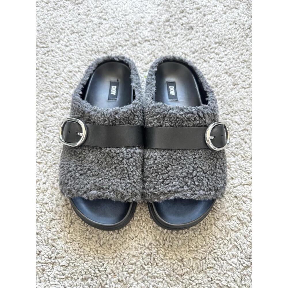 DKNY Women’s Sz 7 Pony Style Sherpa Upper Slides Black Cozy Slip‎ On